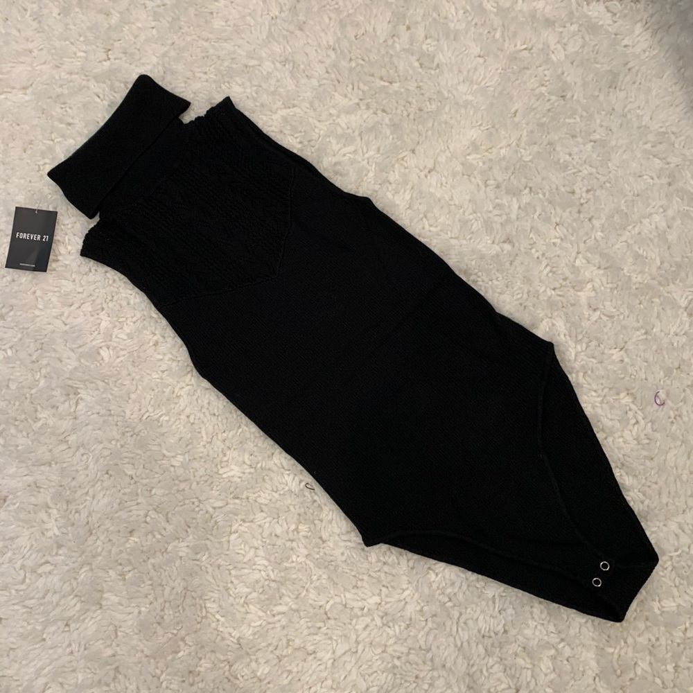 Forever 21 Black Knitted Turtleneck Bodysuit 🖤